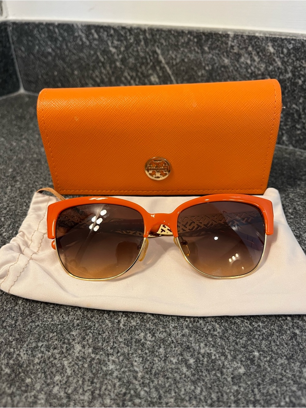 Tory Burch Orange and Brown Gradient Sunglasses with Orange Case